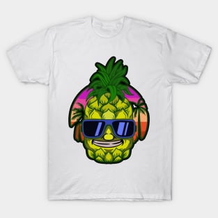 Pineapple Beach Vintage Design T-Shirt